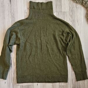 OZMA Maya Turtleneck, Alpaca Wool, Forest